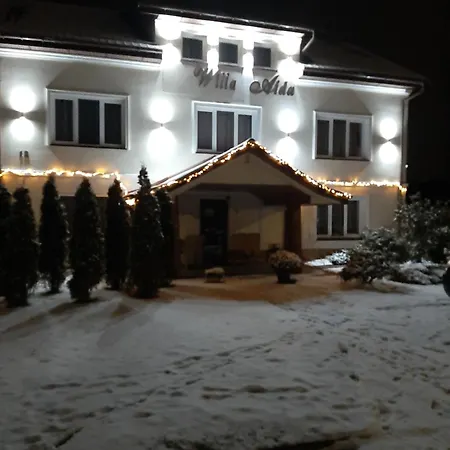 Aida Villa *