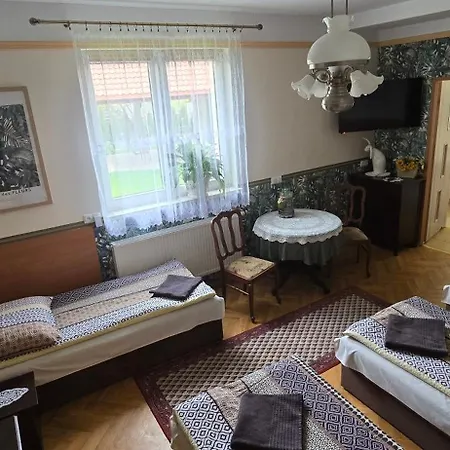Aida Вилла Stare Budy (Grodzisk Mazowiecki)